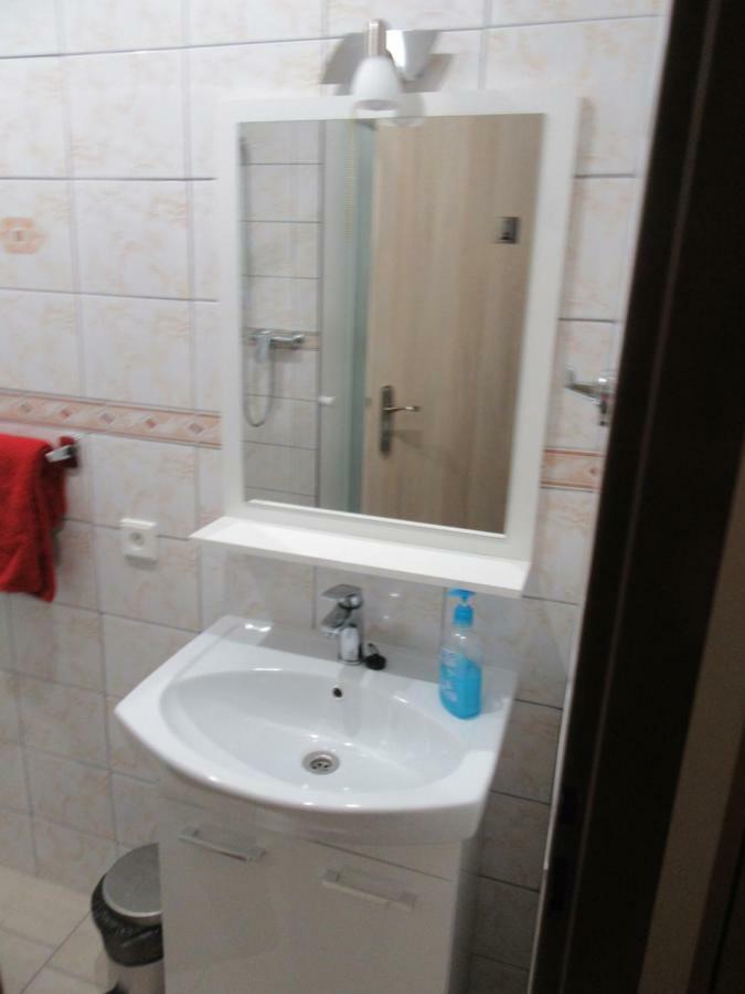 Julie 1 Apartment Svoboda nad Úpou Екстериор снимка